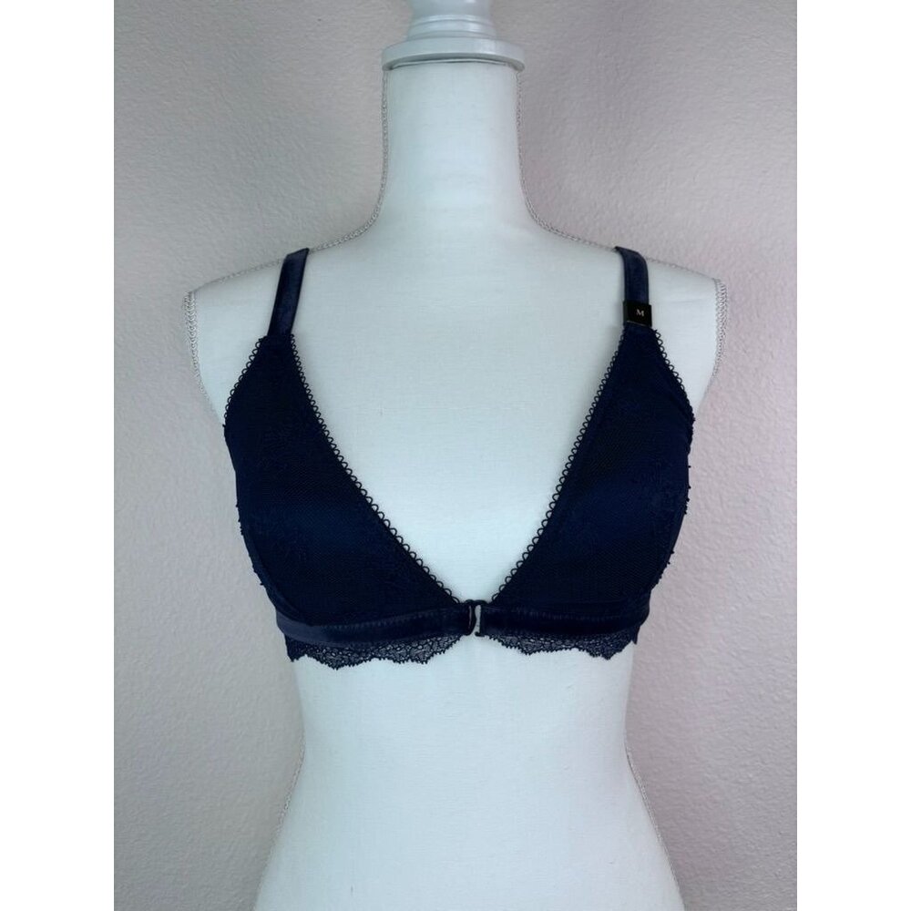 Victoria's Secret women's medium navy blue front‎ close bralette wireless bra